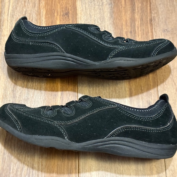 Lands End Slip on Shoes- Size 8- LIKE NEW - Picture 4 of 7